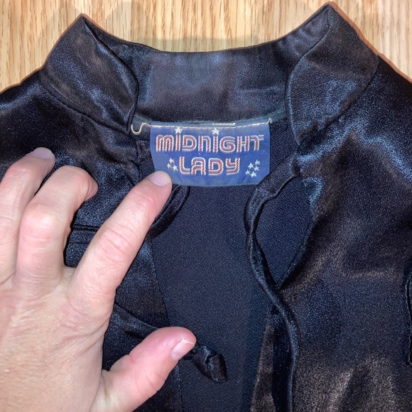 Vintage 70s Sleeveless Top Black Satin Finish Embroidered Details Ties sz Medium - Picture 8 of 11